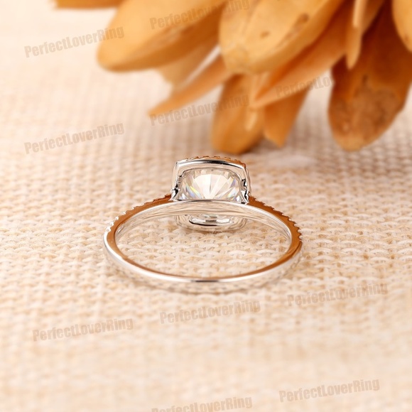 Moissanite Engagement Ring in 14K Solid White Gold - Picture 3 of 3